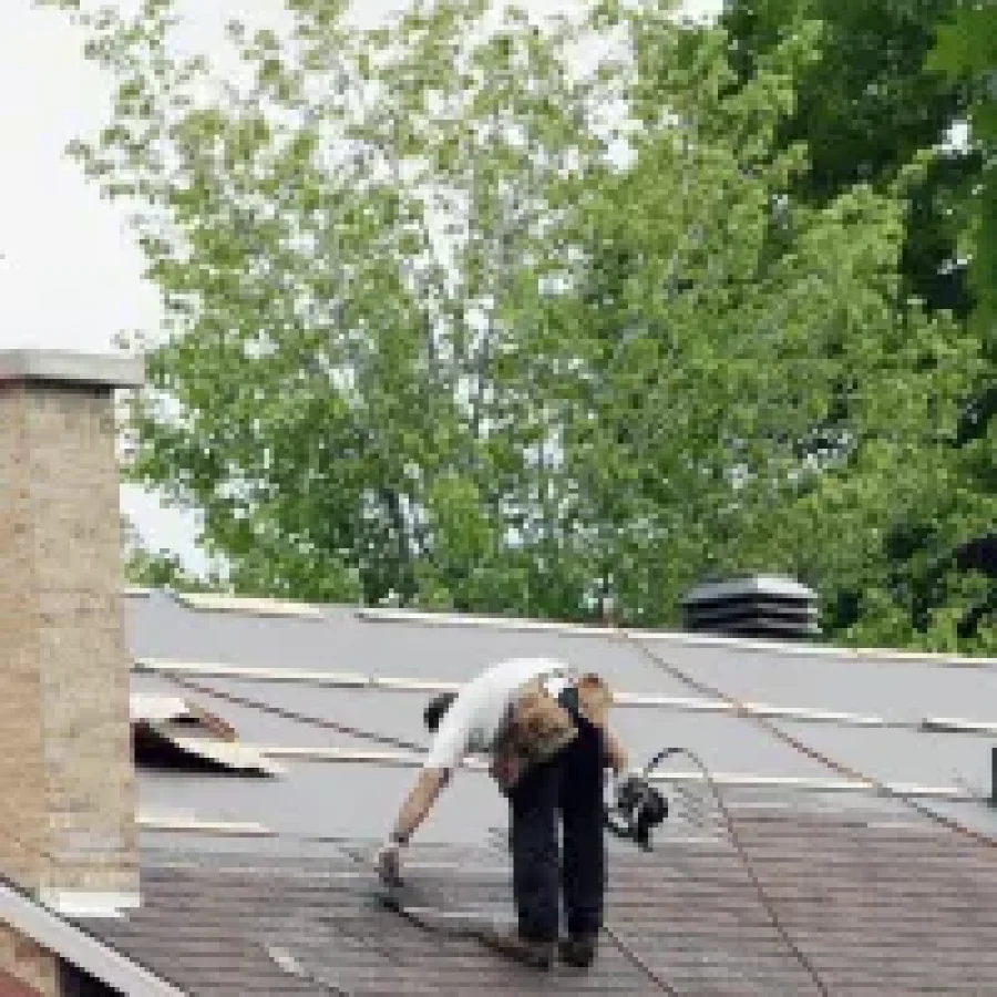 Roofing services in Riverside, CA